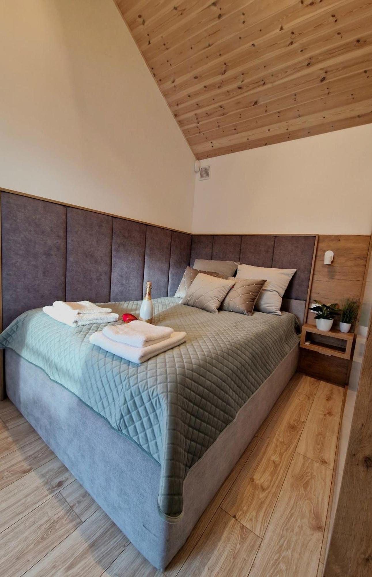 Nowe Domki Deluxe Z Widokiem Na Zatoke Z Basenem I Sauna Oslonino 외부 사진